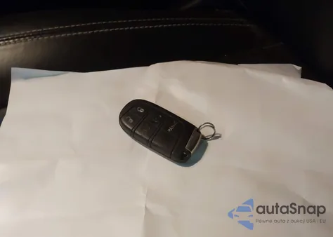 2016 Jeep Grand Cherokee Limited z USA, uszkodzony, nr VIN 1C4RJFBG2GC461629